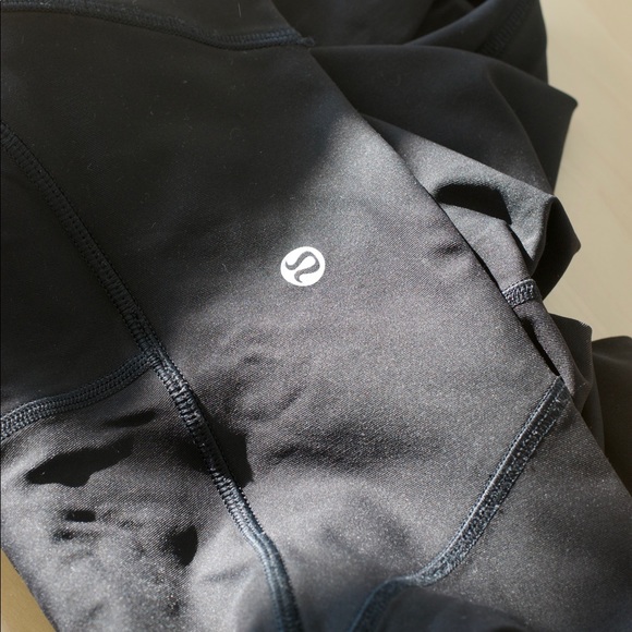 Lululemon Mesh 25” High-Rise Leggings - Picture 4 of 5